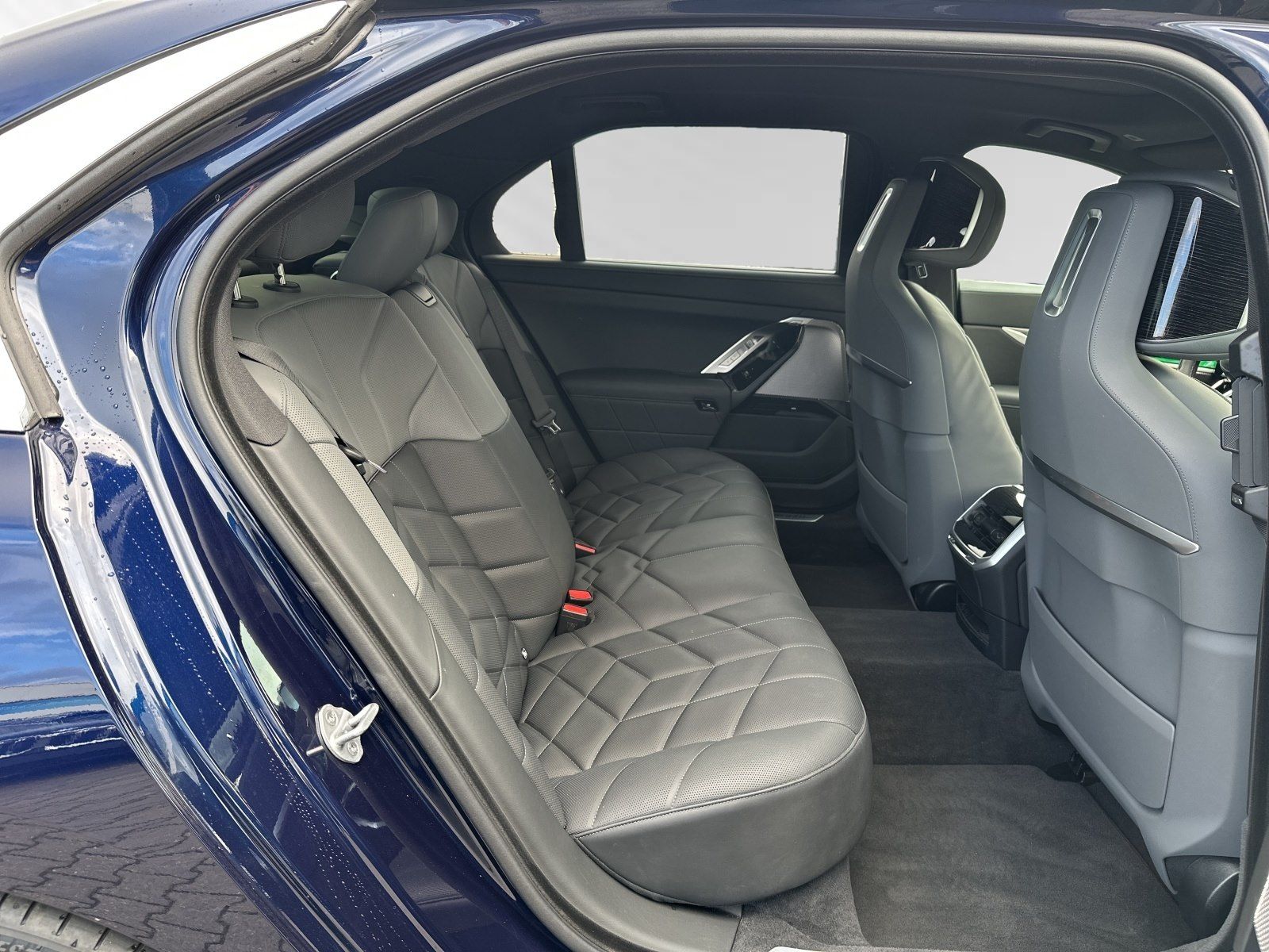 BMW M760 - Bild 9