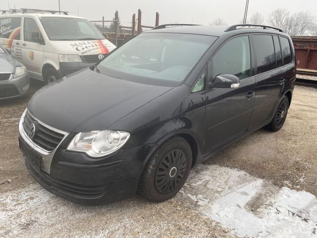 Volkswagen Touran 2.0 TDI Trendline - KLIMA - 6 GANG - AHK