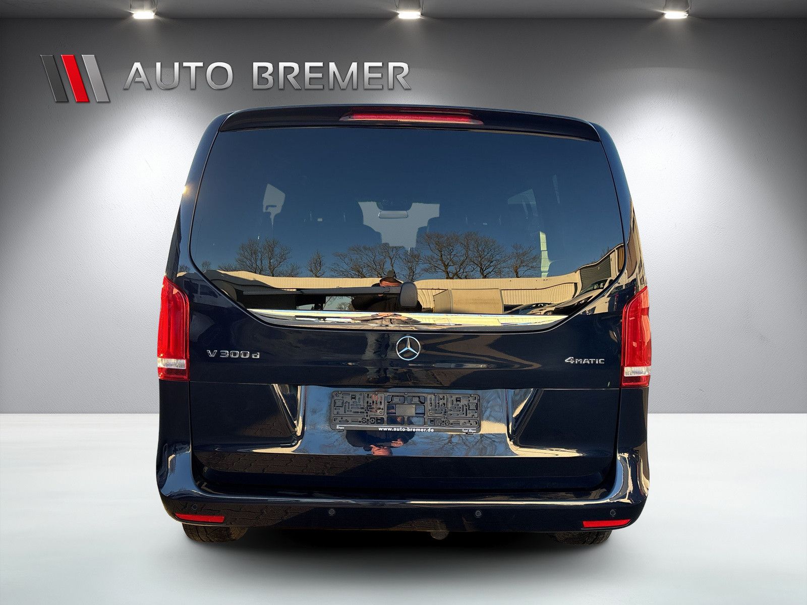 Fahrzeugabbildung Mercedes-Benz V 300d EDITION 4MATIC kompakt el.Schiebetüren