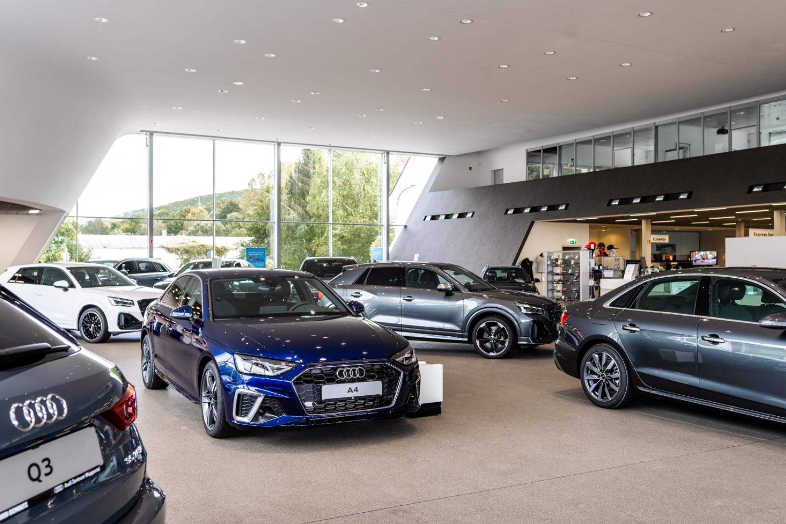 showroom-image-top