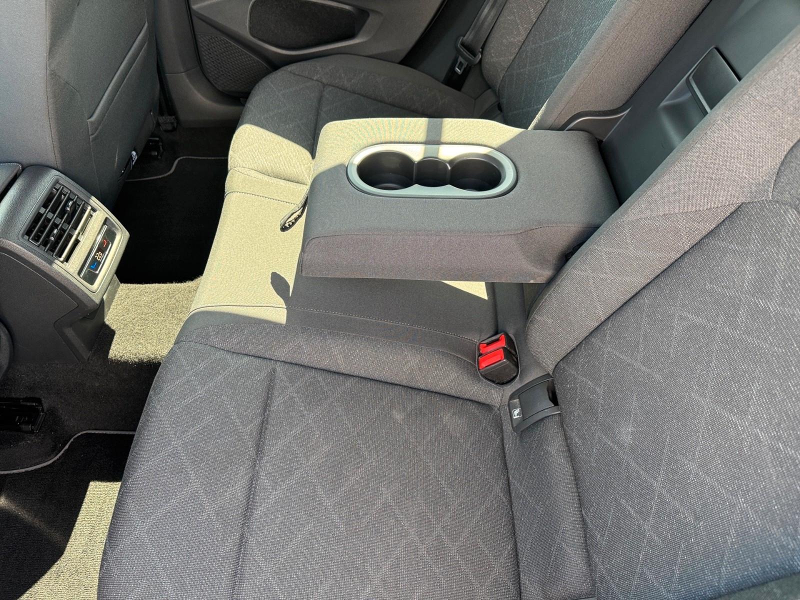Volkswagen Golf VIII Lim. Life 1.0 eTSI, миниатюра 26