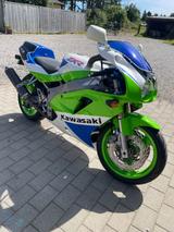 Kawasaki Zxr750 model J - KAWASAKI ZXR 750