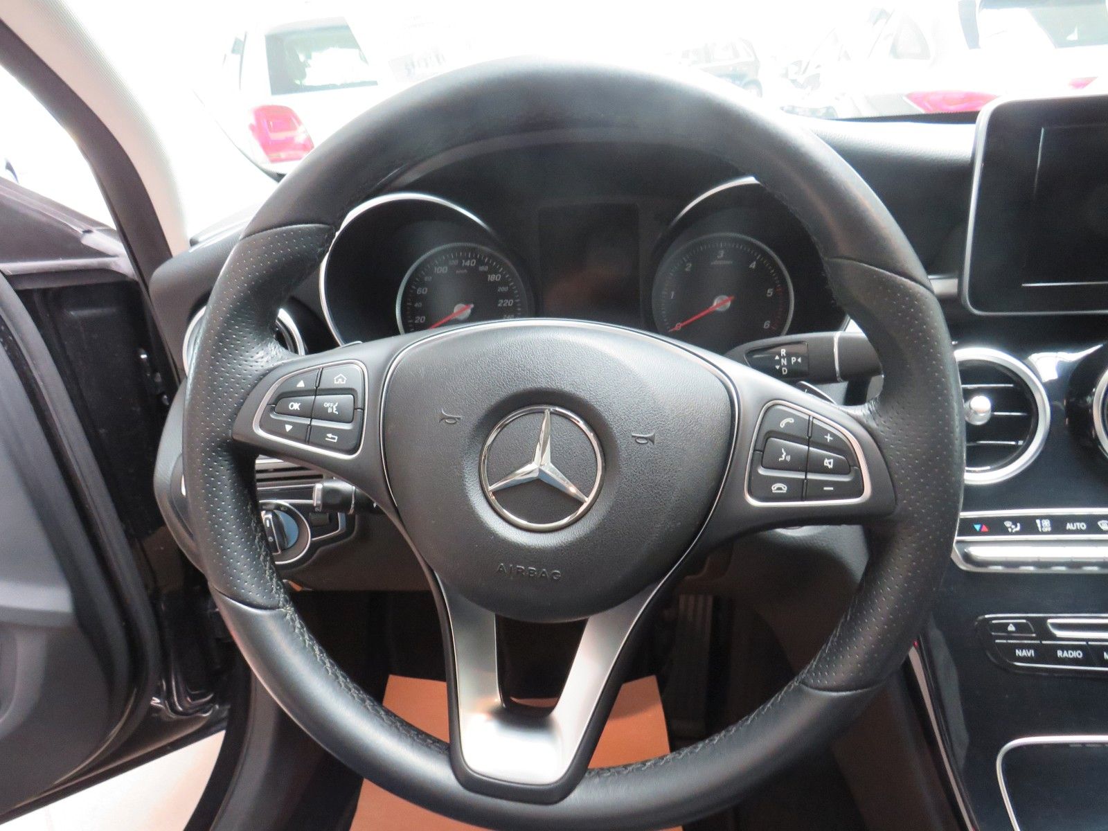 Fahrzeugabbildung Mercedes-Benz C 220 T d*LED*Fernl.*AHK*NAVI*Toten*PTS*