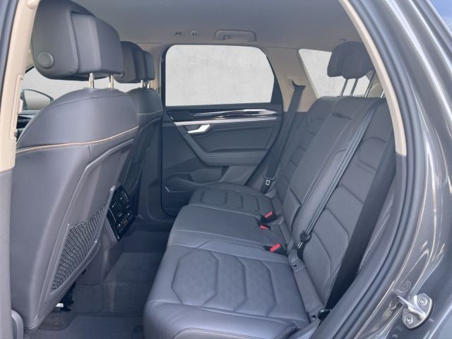 Touareg R-Line 3.0 V6 TDI DSG 4M AHK*Leder*Luft*