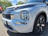 Mitsubishi Outlander Plug-in Hybrid 2,4 L TOP *360°, ACC* - Mitsubishi Plug-in Hybrid Outlander mit Anhängerkupplung