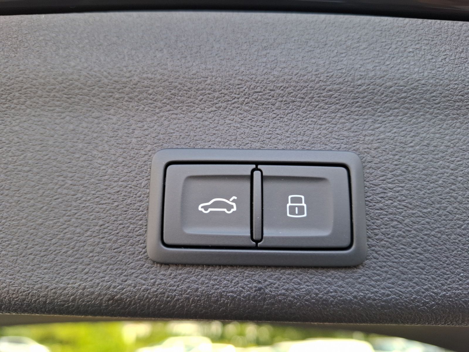 Fahrzeugabbildung Audi A6 Avant 55 TFSI sport quattro STH Matrix Luft A