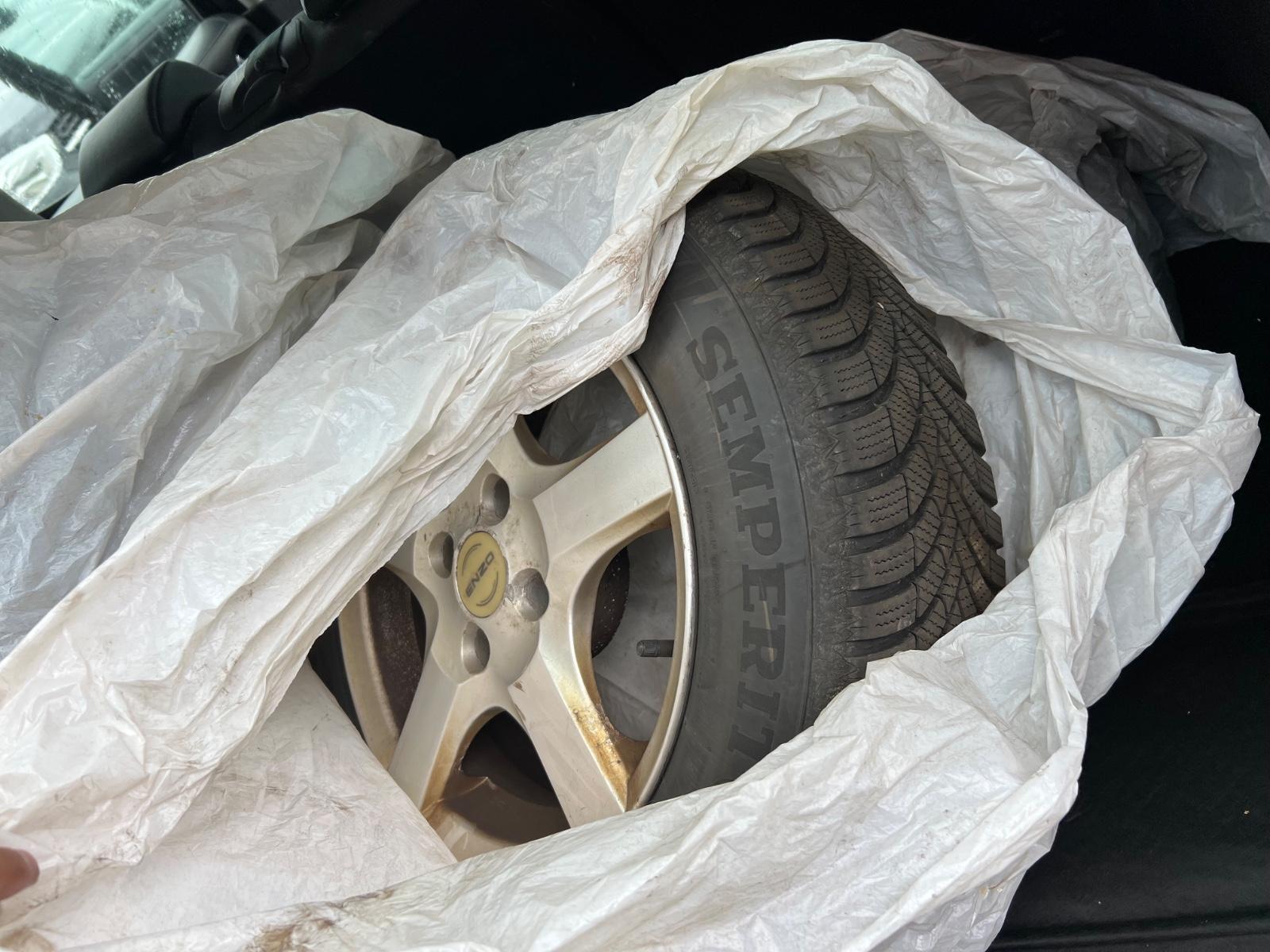 Peugeot 207 2012 — photo 18