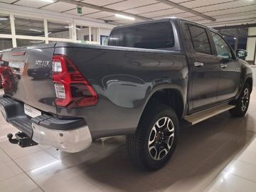 Toyota Hilux - 5