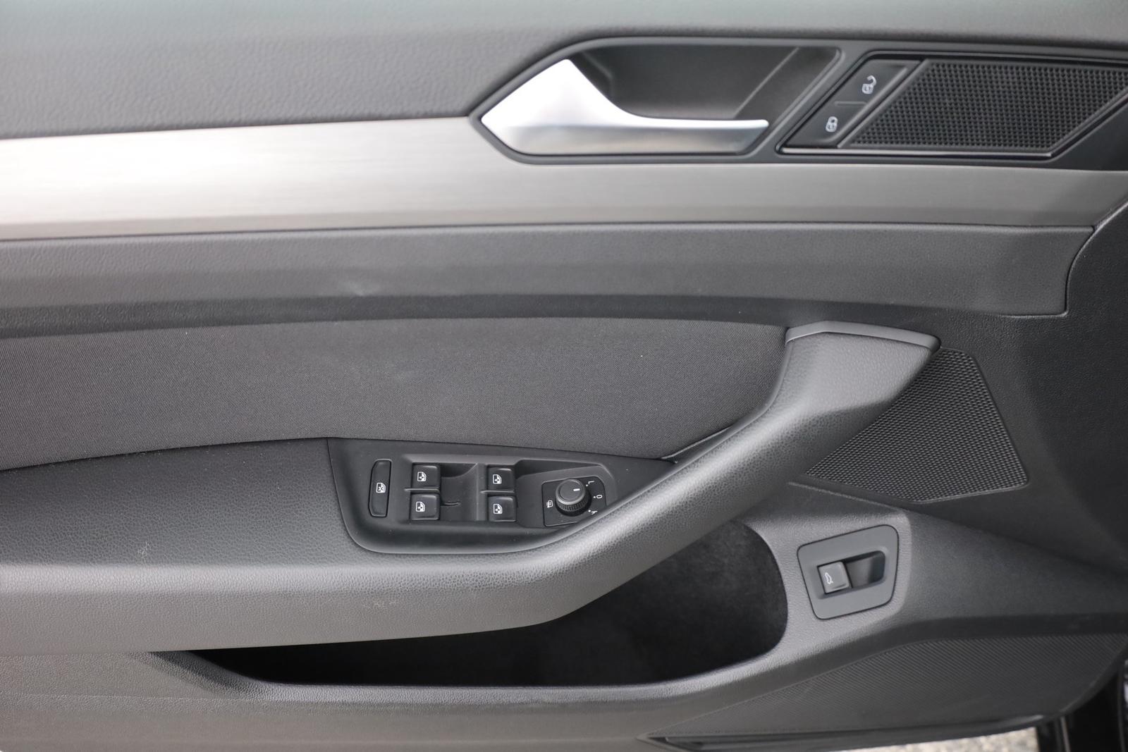Volkswagen Passat 2.0 TDI DSG LED Navi Sitzheizung, миниатюра 22
