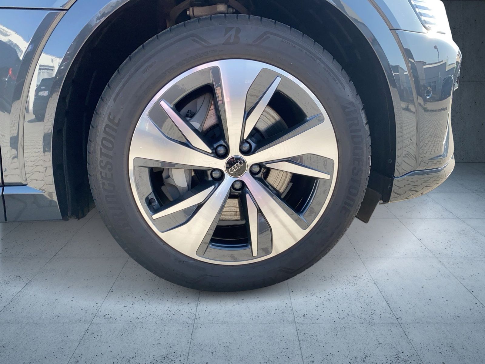 Audi Q8 e-tron - Bild 7