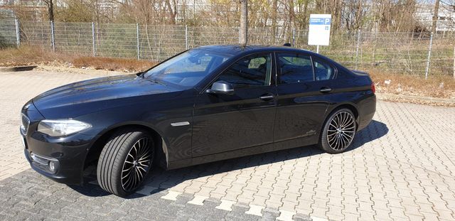 BMW 5 535 d xDrive Aut. Navi Leder MOTORSCHADEN ! 