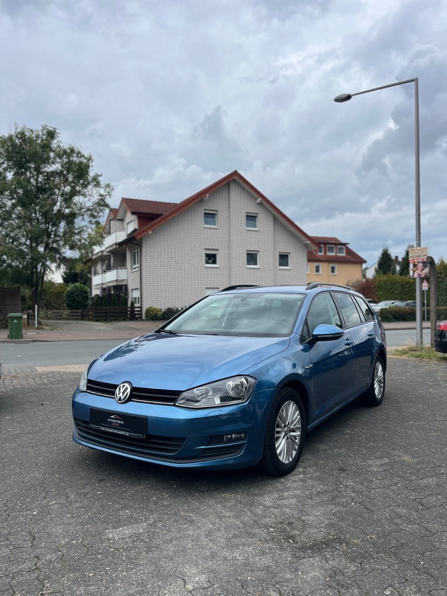 Volkswagen Golf - 1