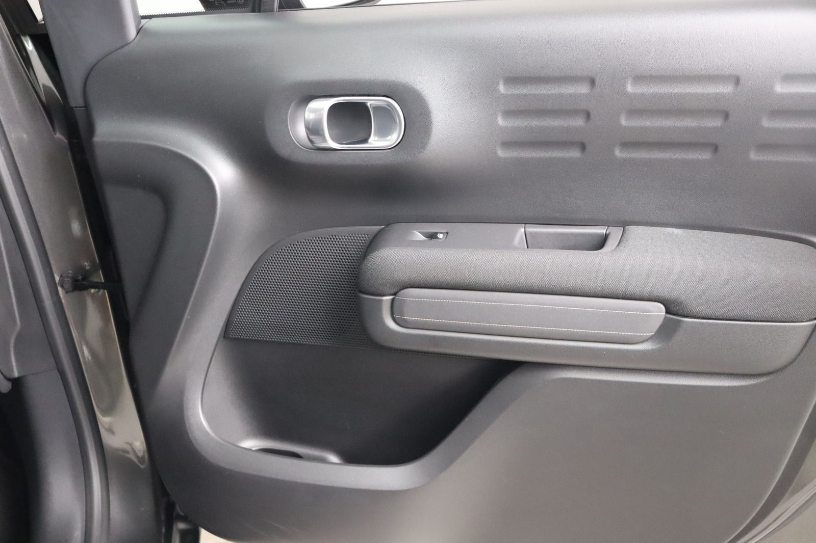 Fahrzeugabbildung Citroën C3 Aircross PT 110 Shine * LED * SHZ *
