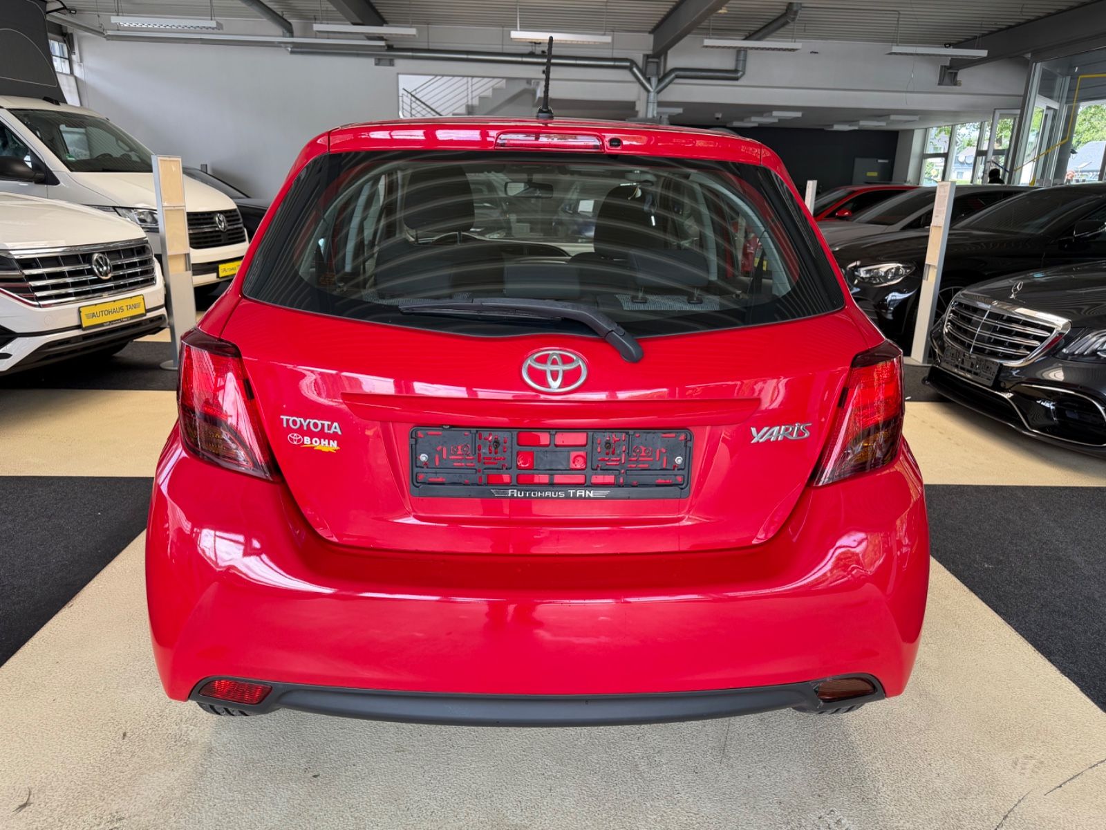Fahrzeugabbildung Toyota Yaris *Rückfahrkamera*