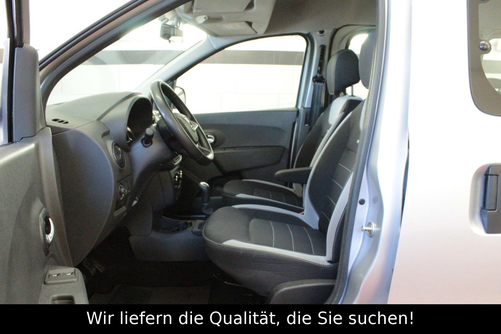 Fahrzeugabbildung Dacia Dokker TCe 115 Stepway *Navi*Klima*
