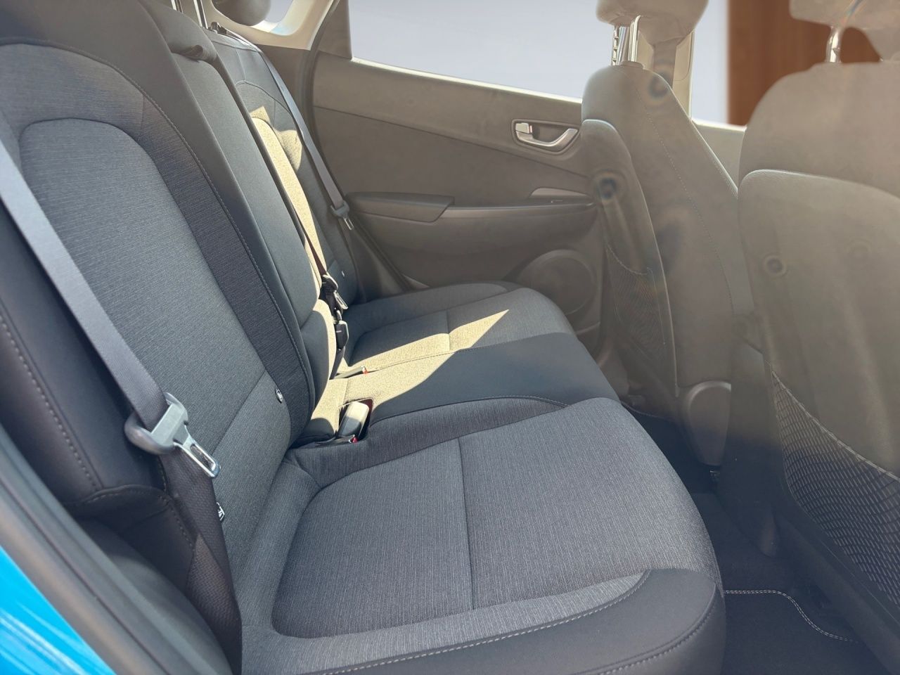 Fahrzeugabbildung Hyundai KONA  *SOH 100%*KLIMAA*LM*SPURH*KEYLESS*