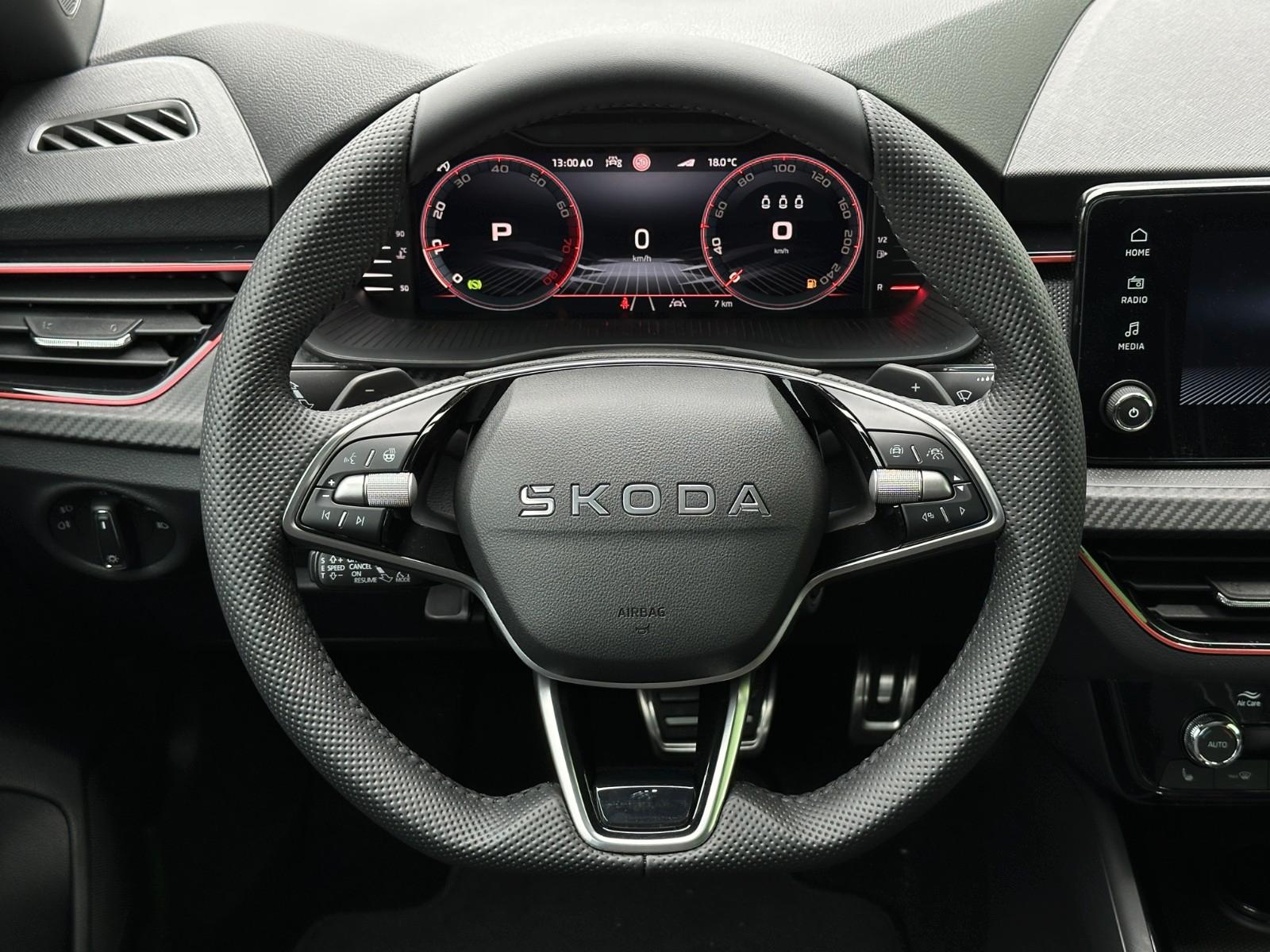 Skoda 116PS DSG Monte Carlo Side Assist ACC KAMERA AHK