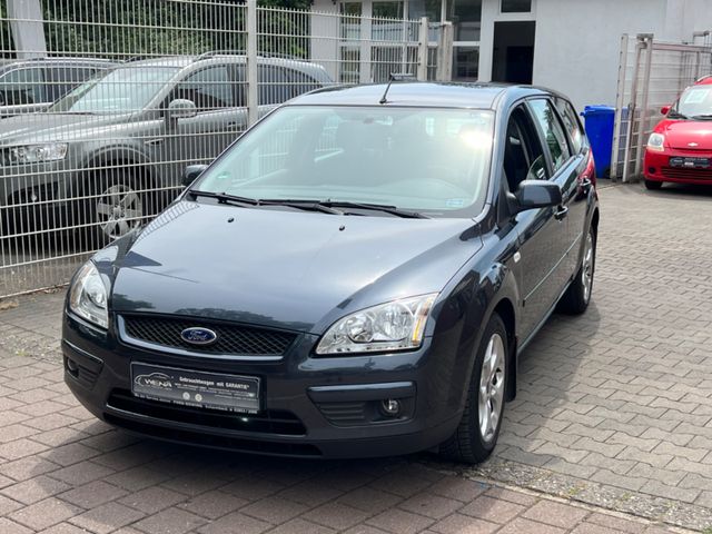 Ford Focus Turnier Style"Behindertengerecht"Garantie