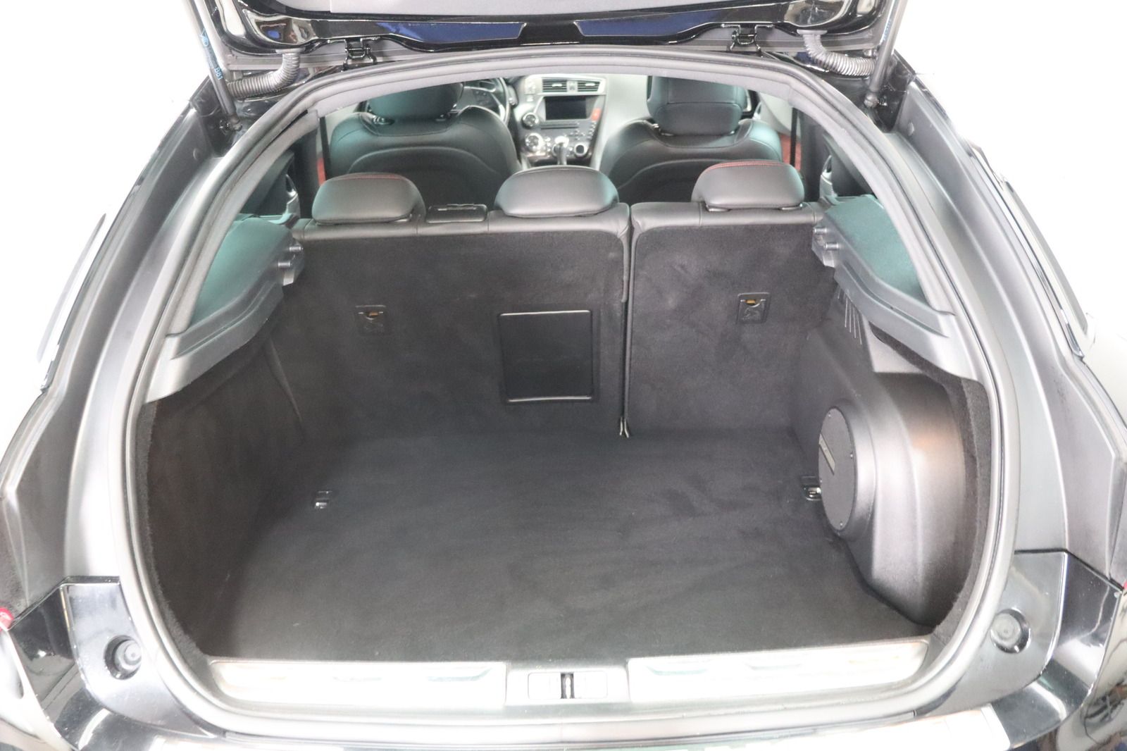 Fahrzeugabbildung DS Automobiles DS5 2.0 HDi SportChic * HUD * LEDER * Navi