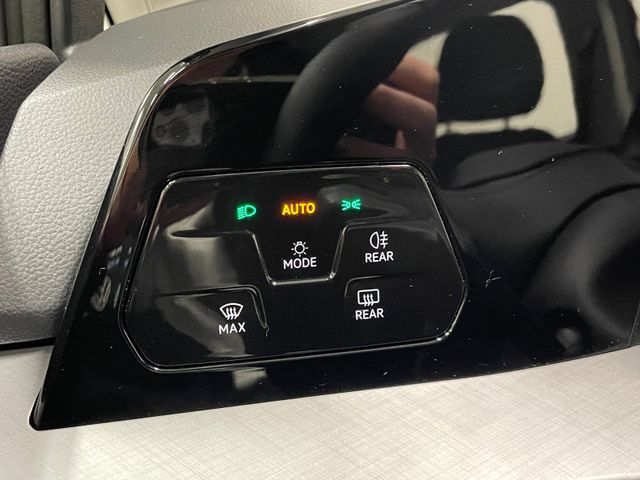 Golf VIII Life 1.5 TSI STANDHZG RFK NAVI SHZ