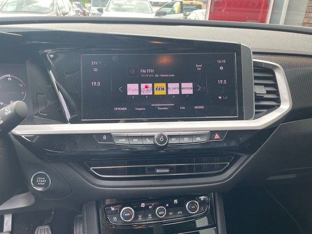 Fahrzeugabbildung Opel Grandland 1.2 Ultimate