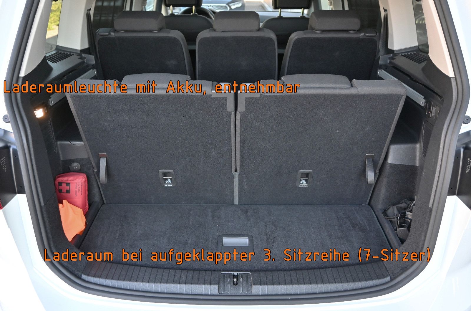 Fahrzeugabbildung Volkswagen Touran 1.5 TSI DSG °ACC°AHK°DYNAUDIO°PANO°STANDH