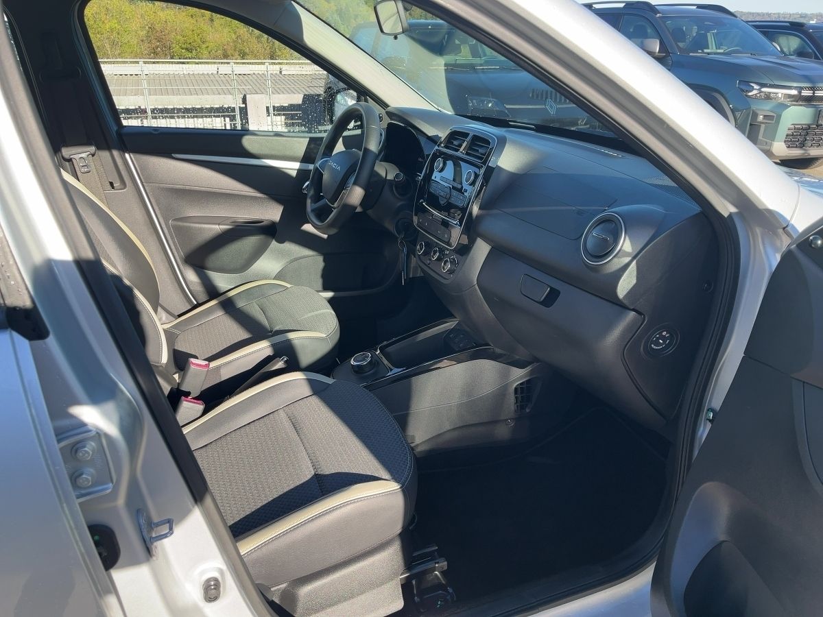 Fahrzeugabbildung Dacia Spring Essential ELEC 45 - mit KI generiert/bearbeitet