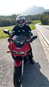 Yamaha 600 Fazer  Tüv/ASU neu, unfallfrei, Garagenfahrz - YAMAHA 1997