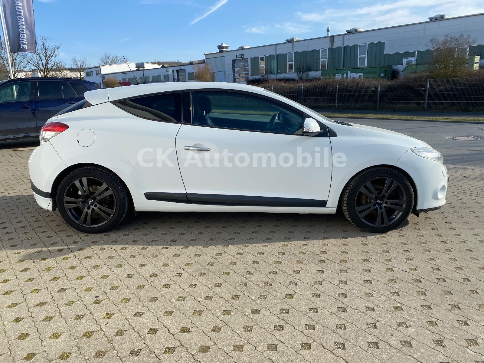 Fahrzeugabbildung Renault Megane III Coupe Luxe 2.0 Turbo/Bi-Xenon/PDC