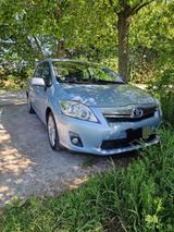 Toyota auris hybrid - Toyota Auris in Leverkusen
