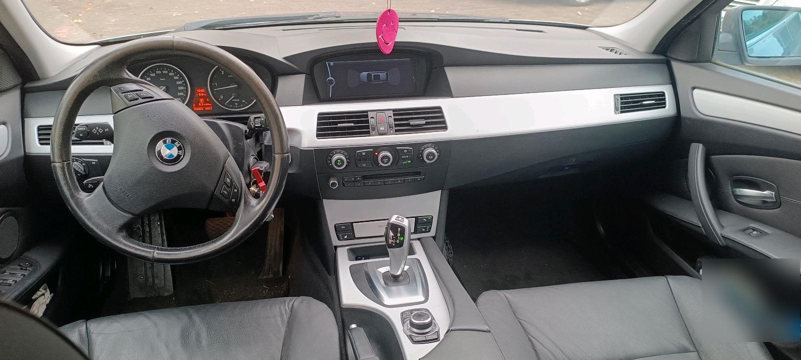BMW 525 2009 — photo 9
