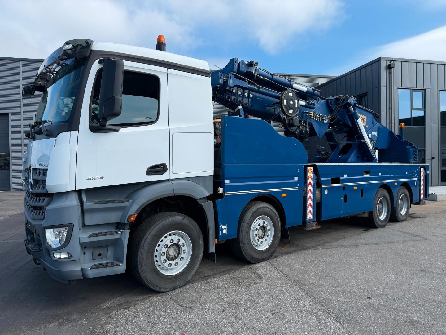 Mercedes-Benz Arocs 4153 8x4 Crane / Grua MPG 220 TM7 Winch