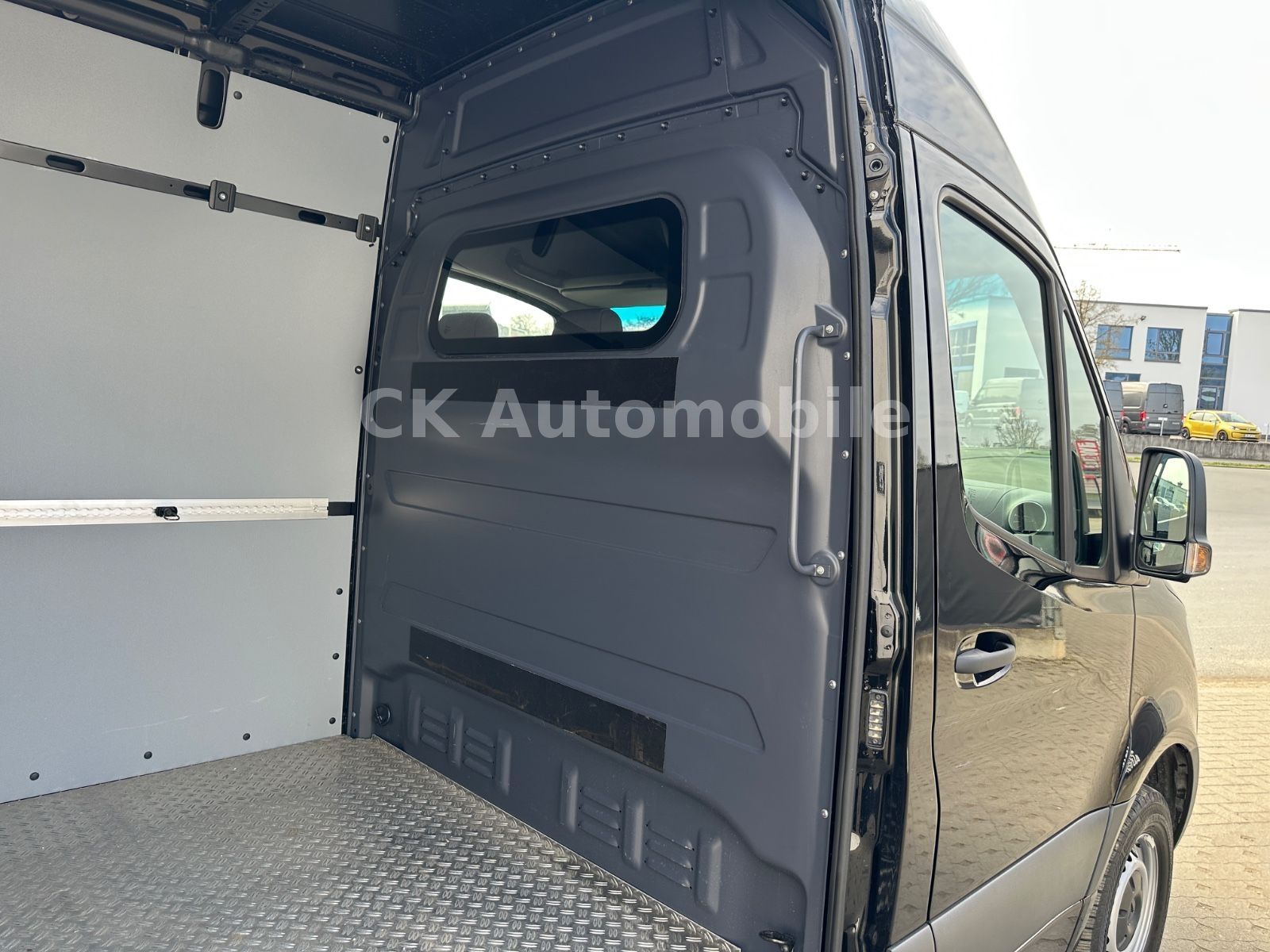 Fahrzeugabbildung Mercedes-Benz Sprinter III Kasten RWD 317 Autom./Maxi/Navi/Kam