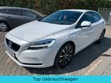 Volvo V40 Momentum*NAVI*Klima*BT*USB*SiHz* - Volvo V40 mit Benzin-Antrieb: Limousine, Momentum