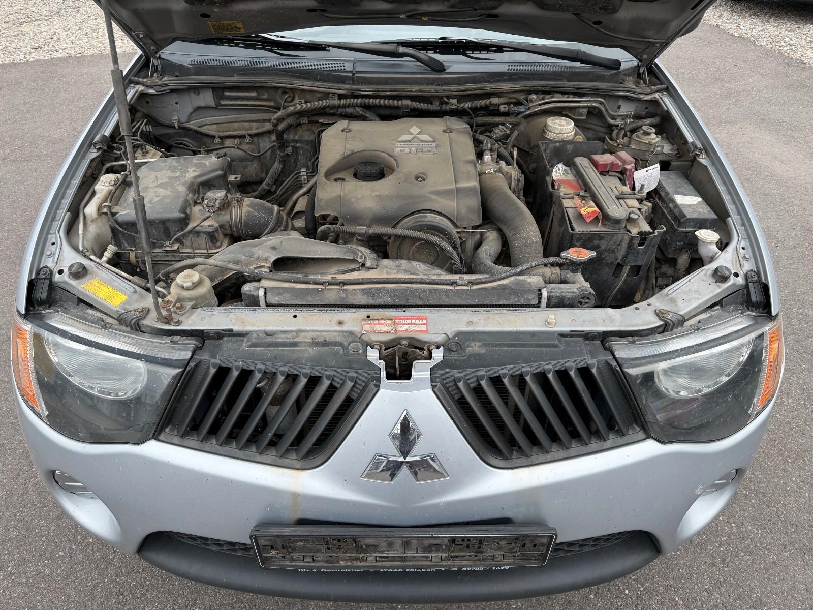 Mitsubishi L200 2.5D Invite ClubCab 4WD AHK Klima Tüv 08.27