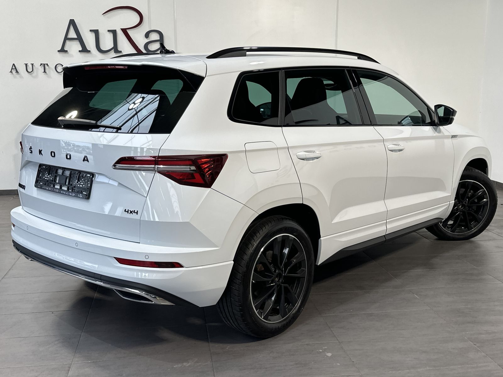 Fahrzeugabbildung SKODA Karoq 2.0 TSI 4x4 DSG Sportline NAV+LED+VCOCKPIT
