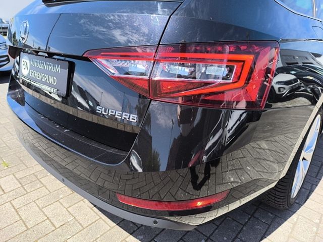 Fahrzeugabbildung SKODA Superb Combi 1.5 TSI ACT DSG Style ACC BI-XENON