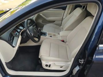 Volkswagen Passat - 7