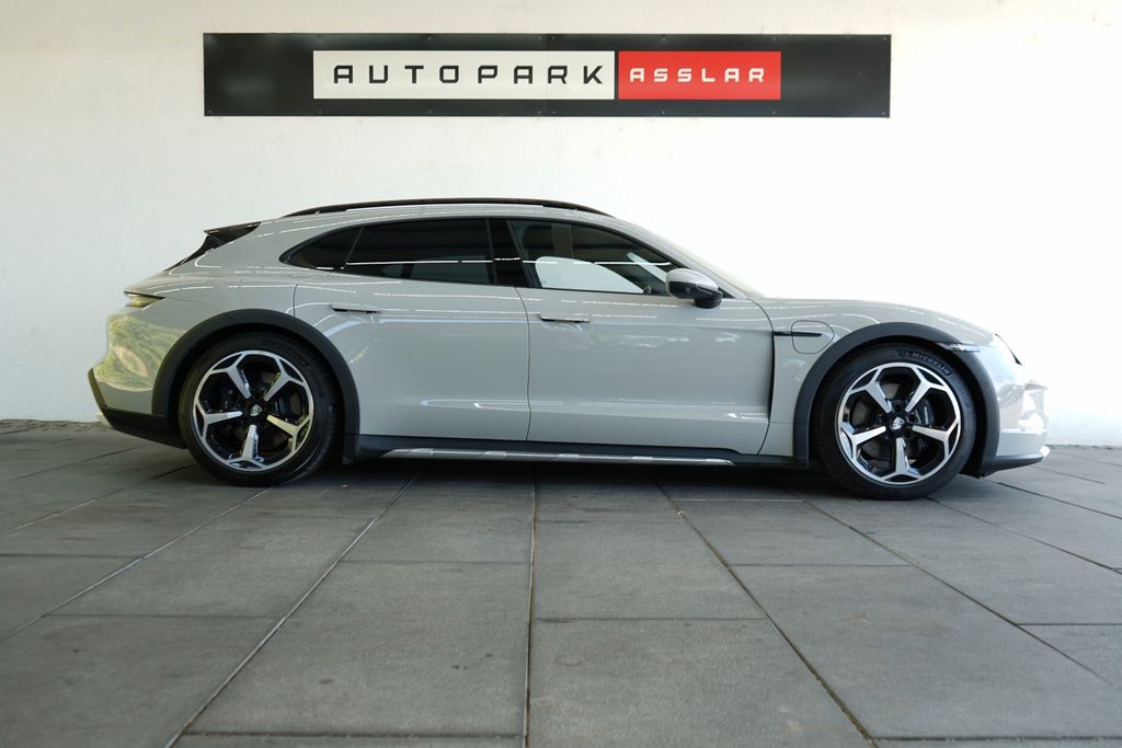 Image of Porsche Taycan