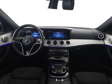 Mercedes E 300 - 11