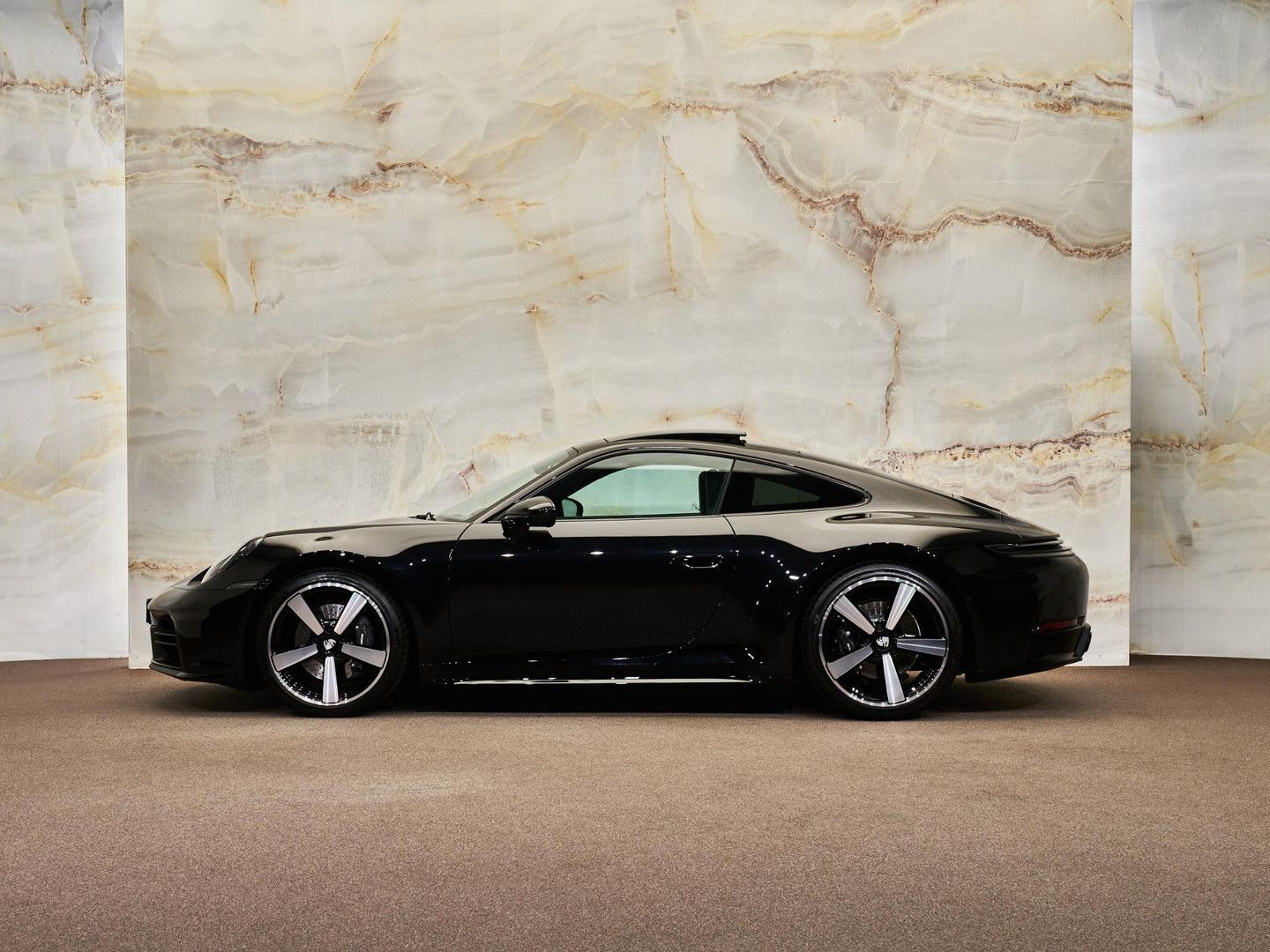 Porsche 992 3.0 Carrera , SportDesign, 21", pano, Bose, imagem 2