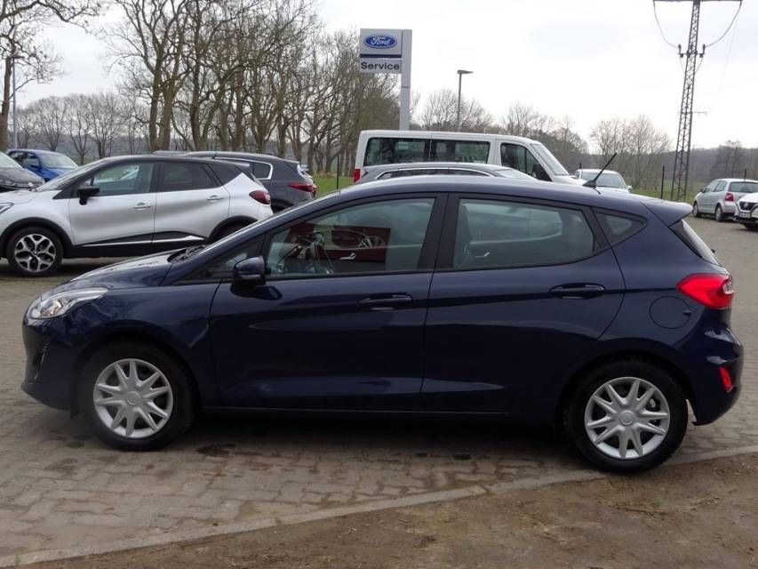 Fahrzeugabbildung Ford Fiesta 1.1 Cool & Connect ALW-Reifen
