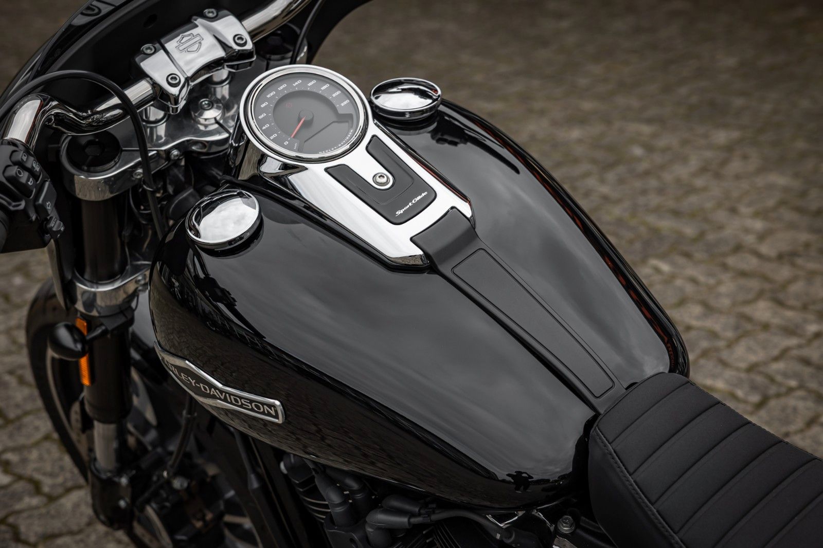 Fahrzeugabbildung Harley-Davidson FLSB SPORT GLIDE 107