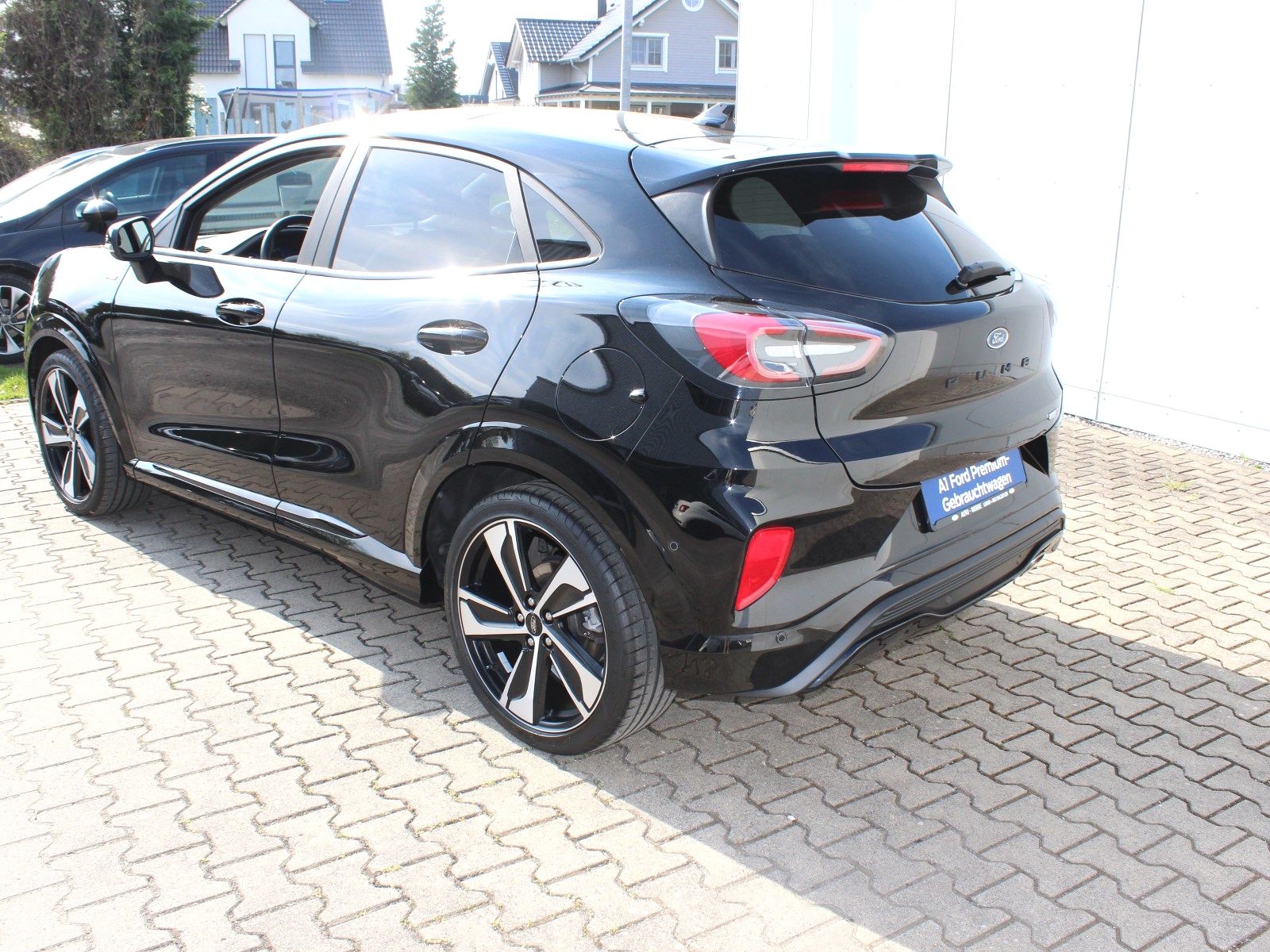 Fahrzeugabbildung Ford Puma ST-Line X 1,0 EcoBoost Mild Hybrid