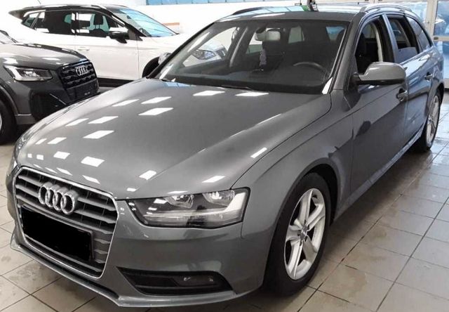 Audi A4 Avant Ambition 2.0L TDI,Navi,AHK+Service neu!