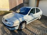 Renault Megane abzugeben. Neuwagenzustand!... - gebrauchte Renault Megane aus dem Jahr 2001
