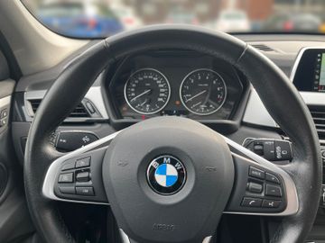 BMW X1 sDrive 20 i