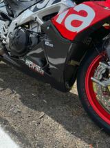 Aprilia Tuono V4 1100 RF mit AKRA, Carbon uvm. - APRILIA NAKED BIKE
