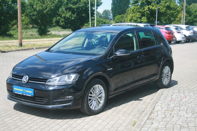 Fotografie des Volkswagen Golf