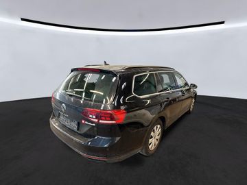 Volkswagen Passat Variant - 4